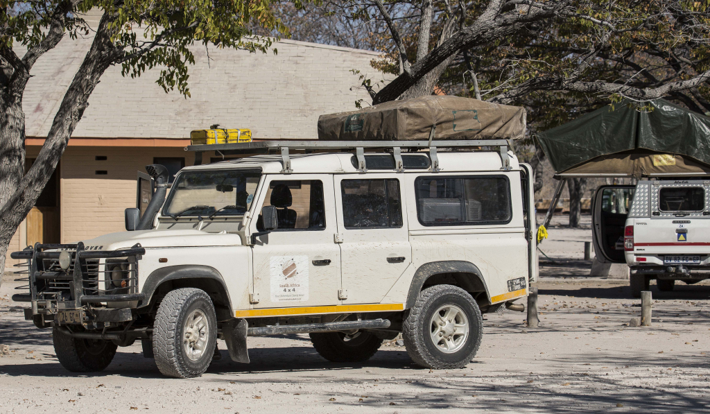 Land Rover Defender Spy Photos