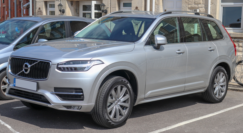 Volvo XC90 Images